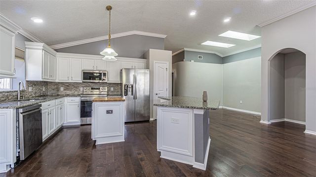 8925 SOUTHBAY DRIVE, Tampa, FL 33615