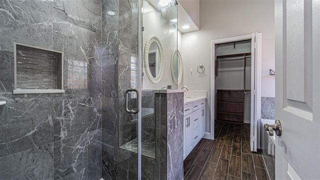 8925 SOUTHBAY DRIVE, Tampa, FL 33615