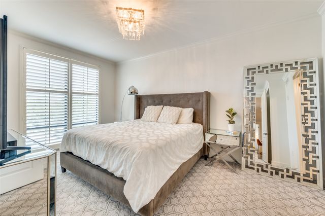 8616 Turtle Creek Boulevard 311, Dallas, TX 75225