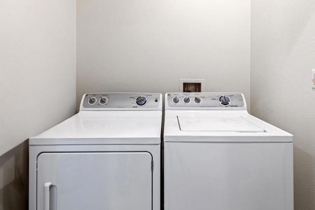 236 Paseo Gregario, Palm Desert, CA 92211