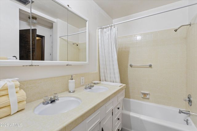 34834 N 3rd Avenue, Phoenix, AZ 85086