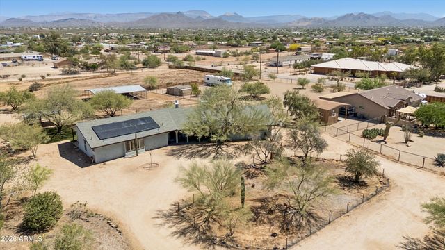 34834 N 3rd Avenue, Phoenix, AZ 85086