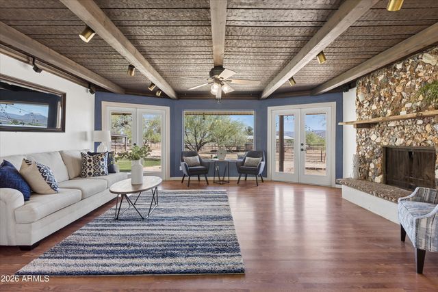 34834 N 3rd Avenue, Phoenix, AZ 85086