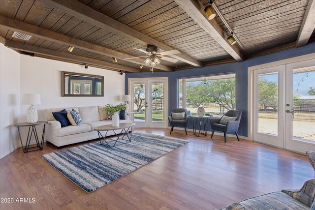 34834 N 3rd Avenue, Phoenix, AZ 85086