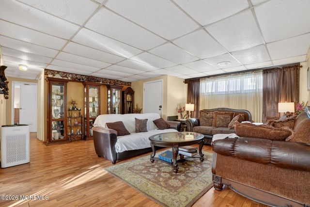 9 Hurley Street, Keyport, NJ 07735