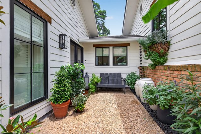 5511 Flagstone Drive, Shreveport, LA 71119