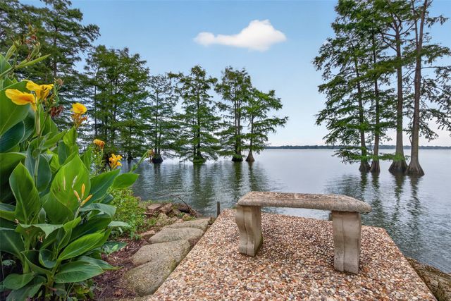 5511 Flagstone Drive, Shreveport, LA 71119