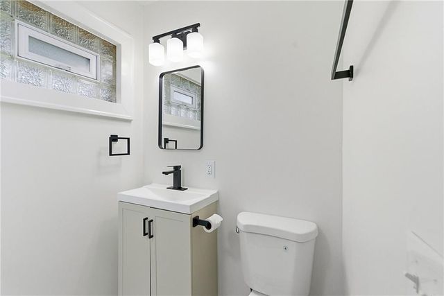 5800 W 75th Street, Prairie Village, KS 66208