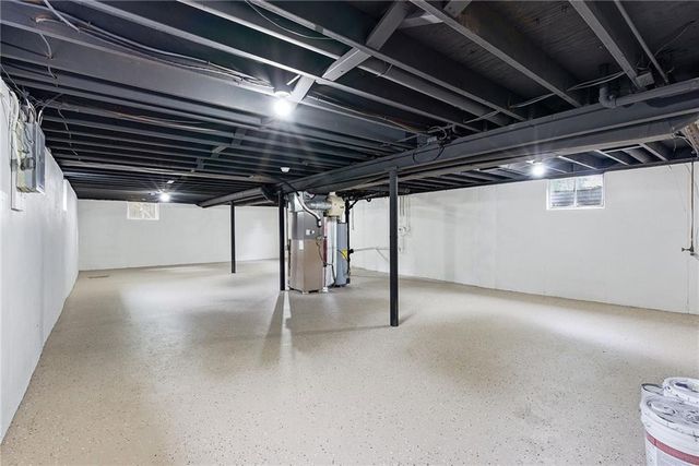 5800 W 75th Street, Prairie Village, KS 66208