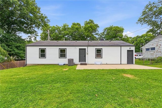 5800 W 75th Street, Prairie Village, KS 66208