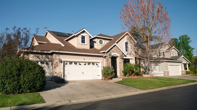 13403 Rivercrest Dr, Waterford, CA 95386