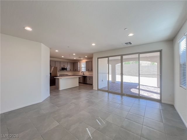 11870 River Hawk Avenue, Las Vegas, NV 89138