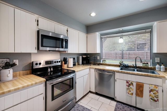 2607 Lone Summit, San Antonio, TX 78247