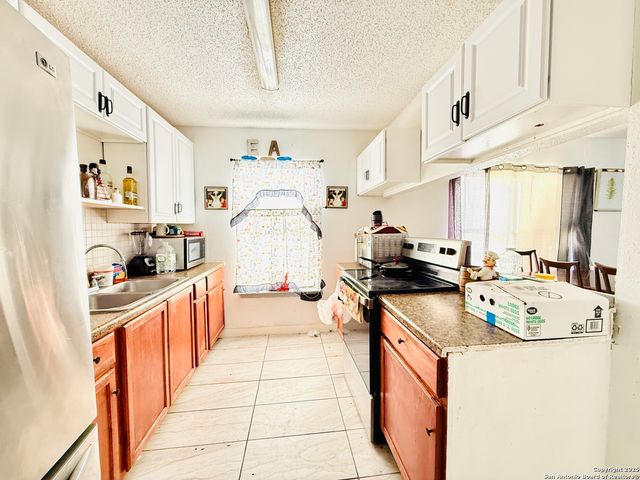 4142 Sunrise Creek, San Antonio, TX 78244