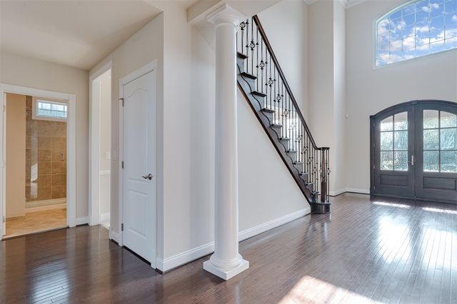 17486 Crestbrook Drive, Northville, MI 48168