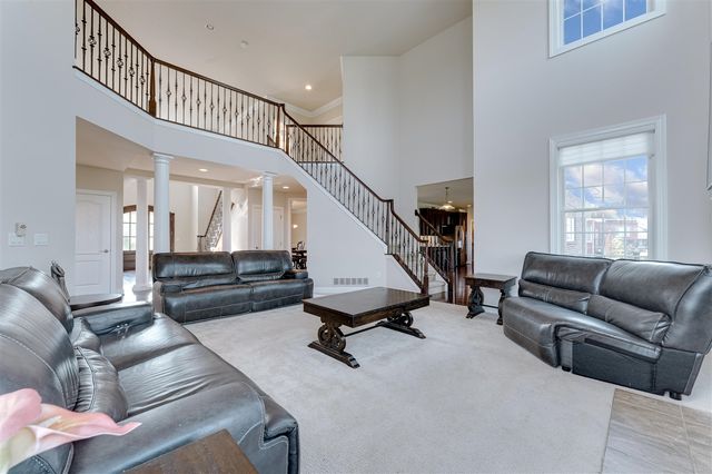 17486 Crestbrook Drive, Northville, MI 48168