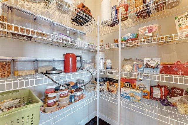 17486 Crestbrook Drive, Northville, MI 48168