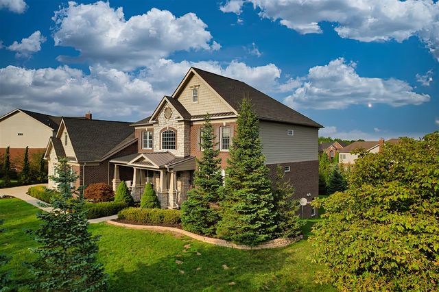17486 Crestbrook Drive, Northville, MI 48168