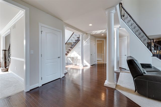 17486 Crestbrook Drive, Northville, MI 48168