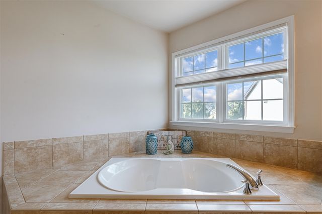 17486 Crestbrook Drive, Northville, MI 48168