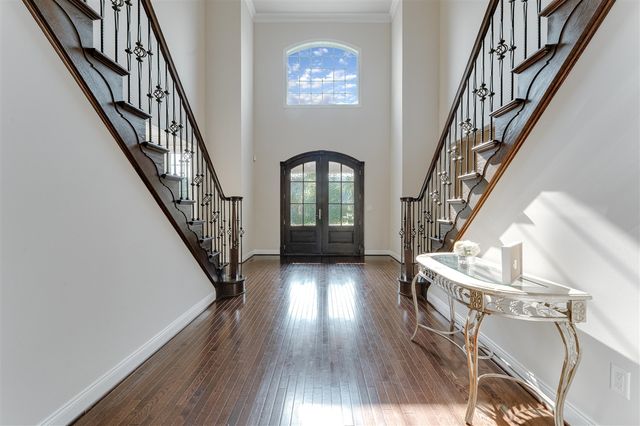 17486 Crestbrook Drive, Northville, MI 48168