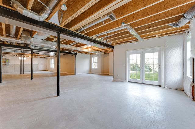 17486 Crestbrook Drive, Northville, MI 48168