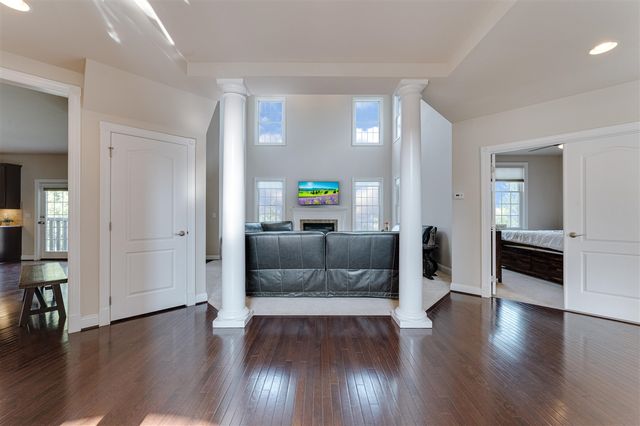 17486 Crestbrook Drive, Northville, MI 48168