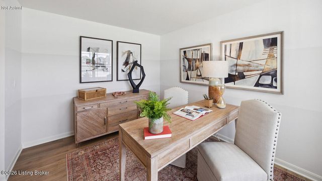 8104 Cedar Pointe Dr, Louisville, KY 40229