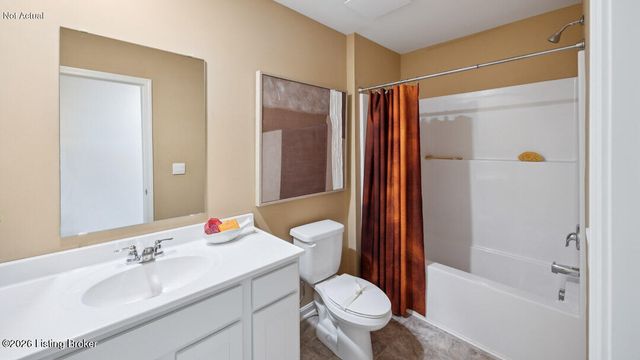 8104 Cedar Pointe Dr, Louisville, KY 40229