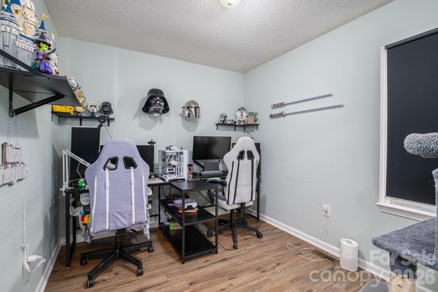 807 Willow Lane, Bessemer City, NC 28016