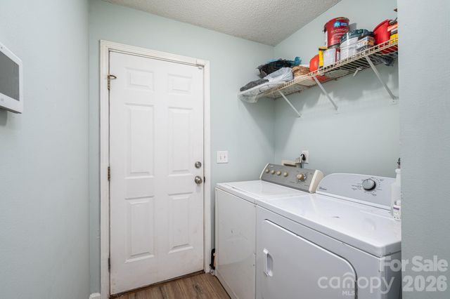 807 Willow Lane, Bessemer City, NC 28016