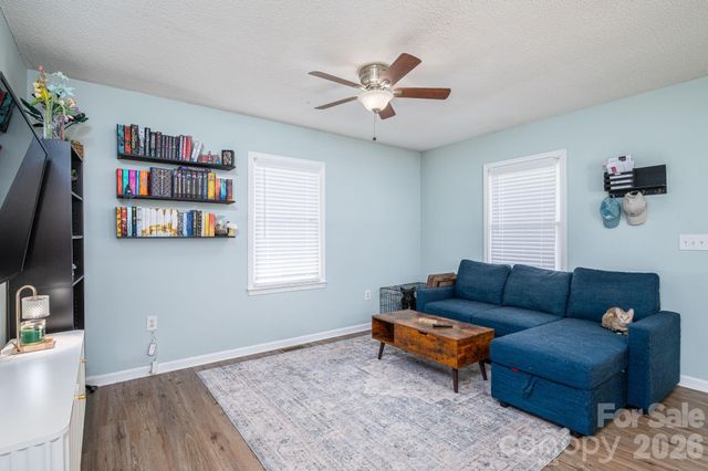 807 Willow Lane, Bessemer City, NC 28016