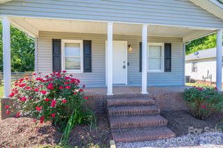 807 Willow Lane, Bessemer City, NC 28016