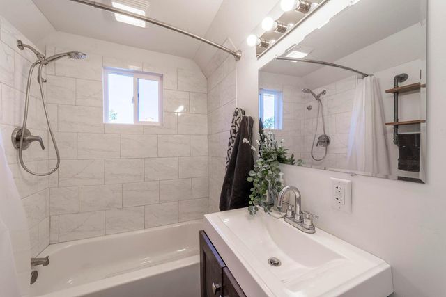 201 Will Street, Kouts, IN 46347