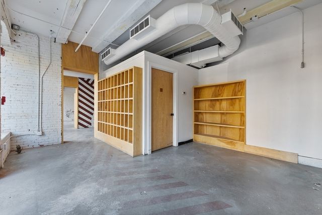 21 A Wormwood A, Boston, MA 02210