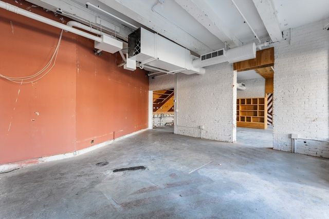 21 A Wormwood A, Boston, MA 02210