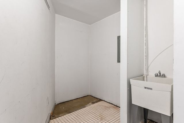 21 A Wormwood A, Boston, MA 02210