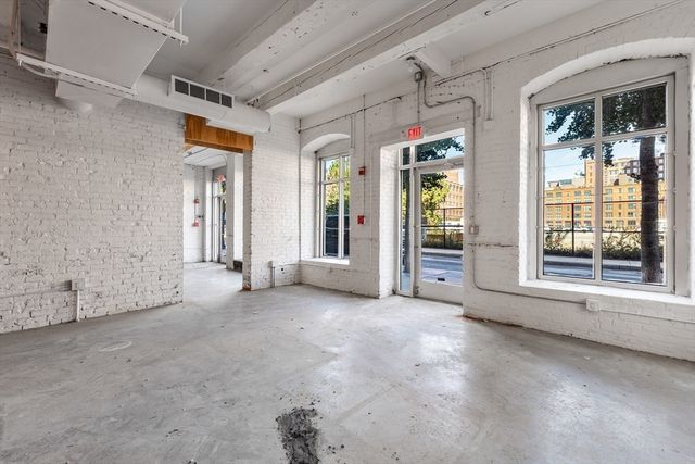 21 A Wormwood A, Boston, MA 02210