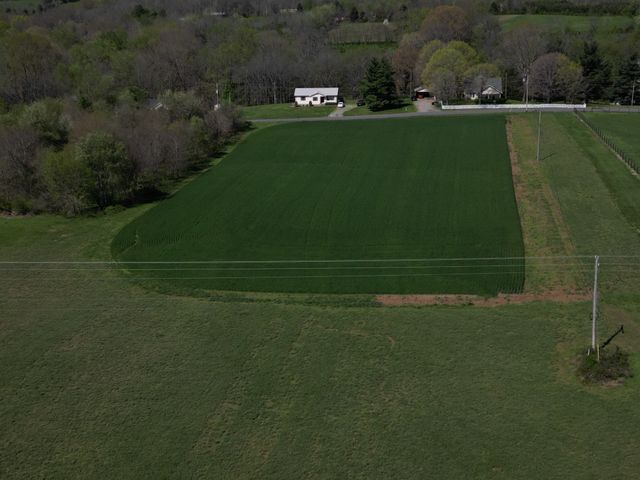 2641 Battle Creek Rd, Springfield, TN 37172