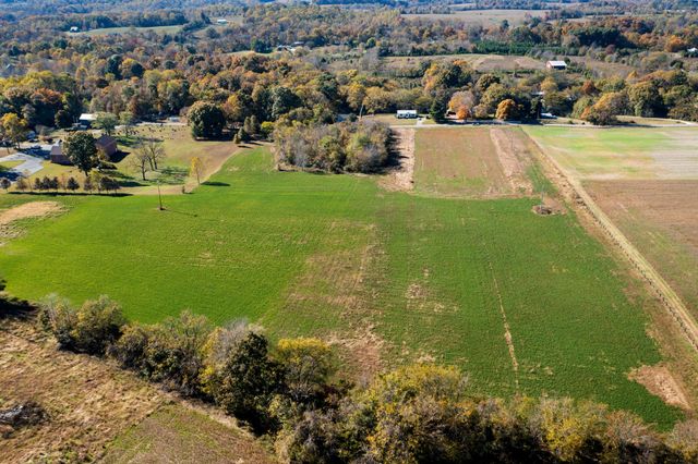 2641 Battle Creek Rd, Springfield, TN 37172