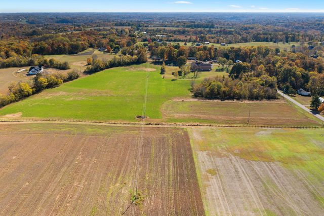 2641 Battle Creek Rd, Springfield, TN 37172