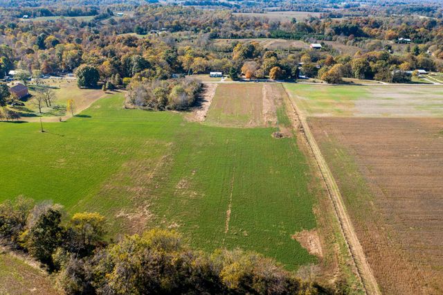 2641 Battle Creek Rd, Springfield, TN 37172