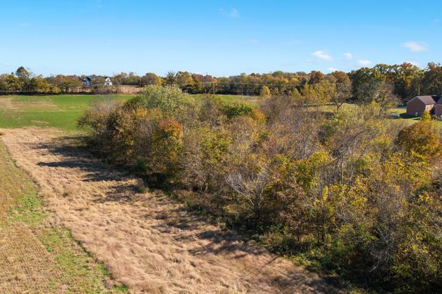 2641 Battle Creek Rd, Springfield, TN 37172