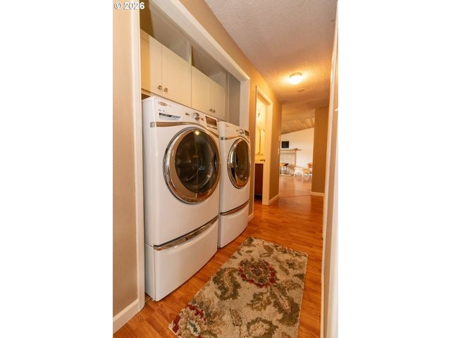 4726 SEA BREEZE Ln, Florence, OR 97439