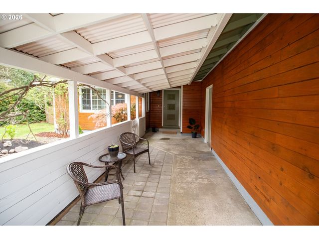 4726 SEA BREEZE Ln, Florence, OR 97439