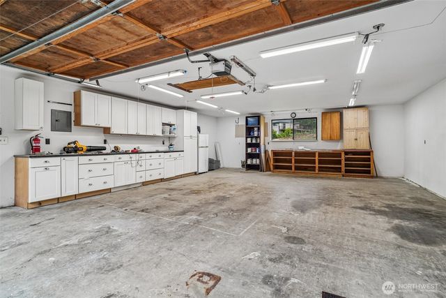 215 105th Avenue E, Edgewood, WA 98372