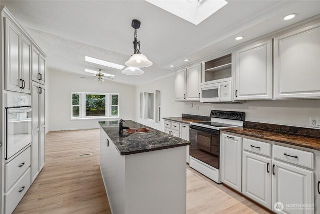 215 105th Avenue E, Edgewood, WA 98372