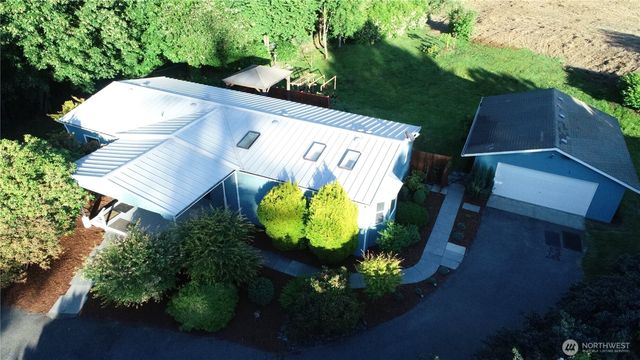 215 105th Avenue E, Edgewood, WA 98372
