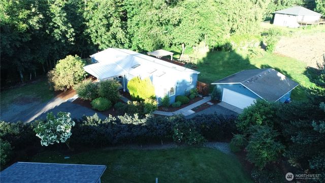 215 105th Avenue E, Edgewood, WA 98372