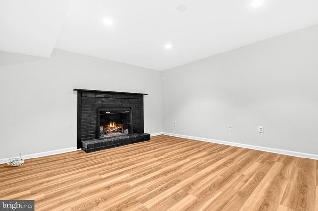 9246 LIMESTONE PL, College Park, MD 20740